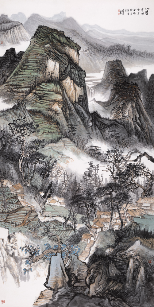There are trees and villages on the hillside.